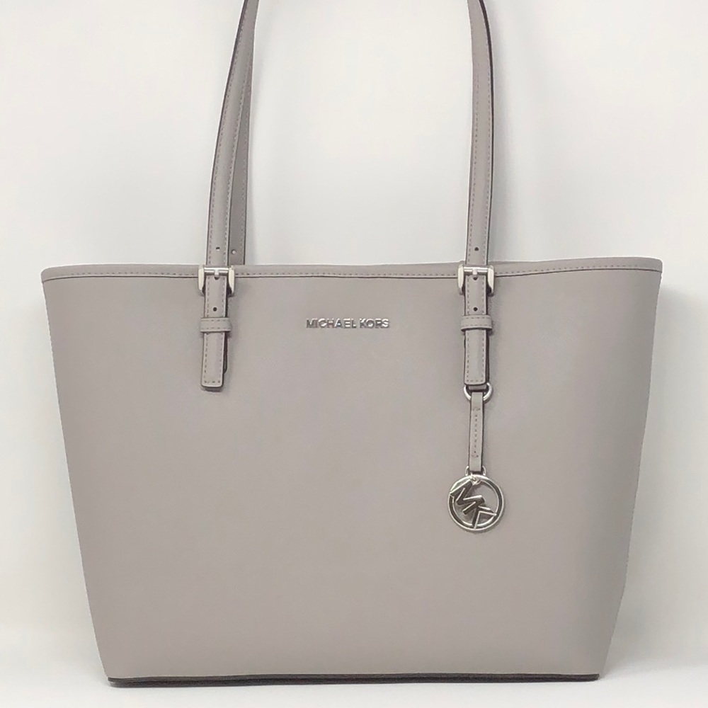 NWT Michael Kors Jet Set travel leather Ash gray - Picture 4 of 8